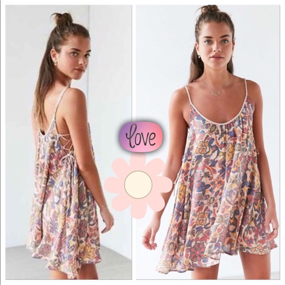 Sold 🎉🎉Kimchi Blue lace-up mini dress size M - Picture 4 of 6